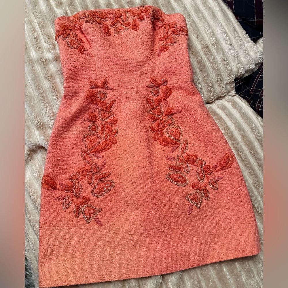 NWT New Carolina Herrera Strapless Embroidered Mini Dress in Sunset Pink Size 6 - Picture 3 of 11